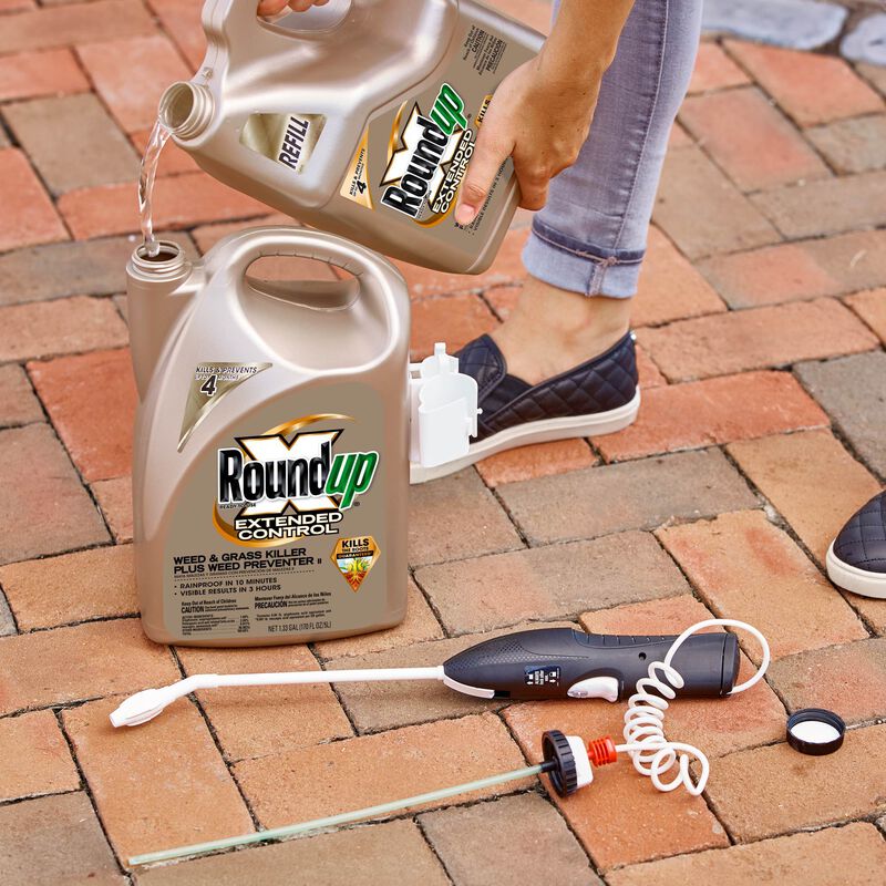 Roundup® Ready-To-Use Extended Control Weed & Grass Killer Plus Weed Preventer II Refill image number null