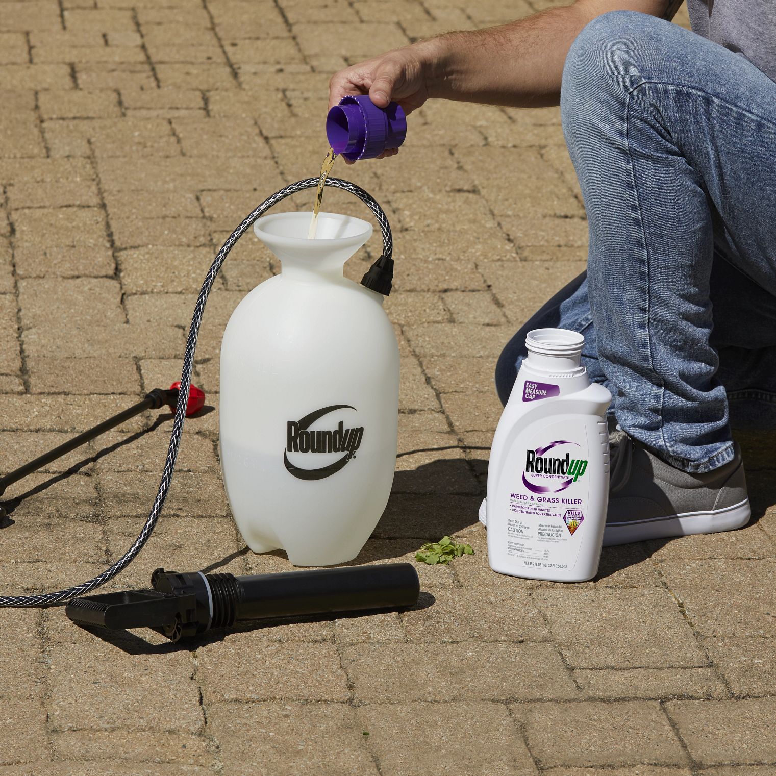 Roundup weed grass killer top